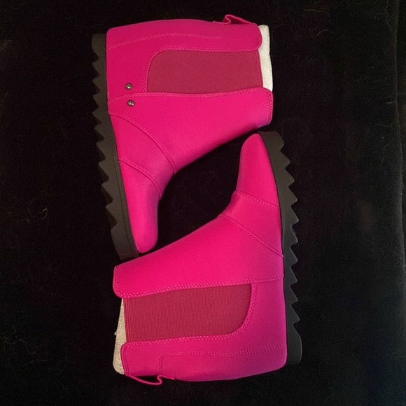 New Hot Pink Booties SZ 7 - Picture 3 of 5